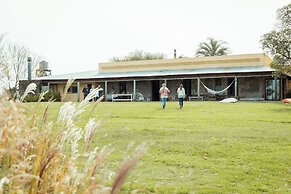 Estancia Anastasio by Folk