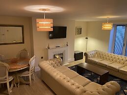 Beach House Courtyard 1 bed