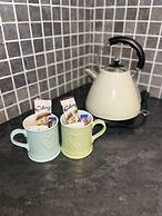 Beach House Courtyard 1 bed