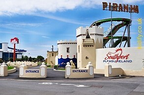 Beach House Courtyard 1 bed