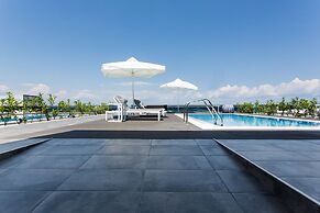 Crystal villas & suites