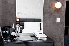 Crystal villas & suites