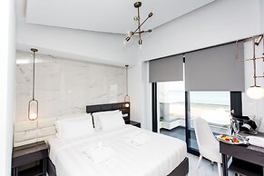 Crystal villas & suites