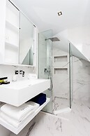 Crystal villas & suites