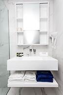 Crystal villas & suites