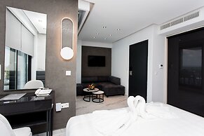 Crystal villas & suites