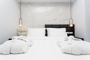 Crystal villas & suites