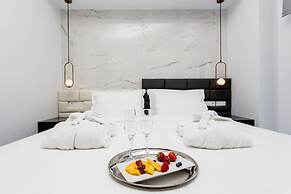 Crystal villas & suites