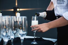 Crystal villas & suites