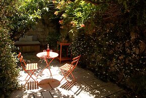 Historic Piazza House & Romantic Garden