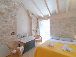 Historic Piazza House & Romantic Garden