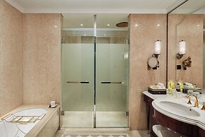 The Ritz-Carlton, Pune