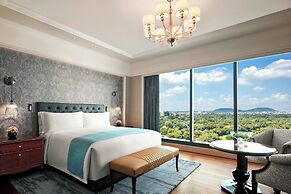 The Ritz-Carlton, Pune