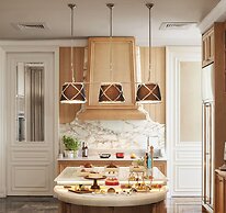 The Ritz-Carlton, Pune