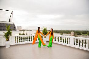 Melow Riverview Apartment