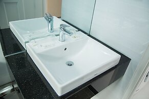 Melow Riverview Apartment