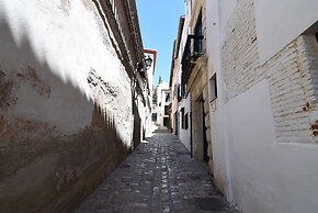 tuGuest Alhambra Apartments II