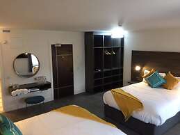 Base Accommodation Dingle