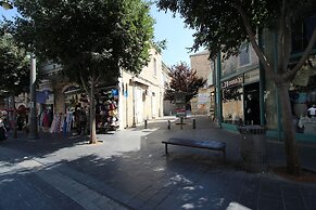 Gabriel Apartments - Stylish Suites - King George ST