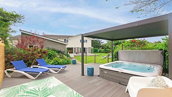Ladywell Croyde 6 Bedrooms, Sleeps 12, Hot Tub