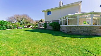 Ladywell Croyde 6 Bedrooms, Sleeps 12, Hot Tub