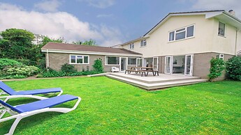 Ladywell Croyde 6 Bedrooms, Sleeps 12, Hot Tub