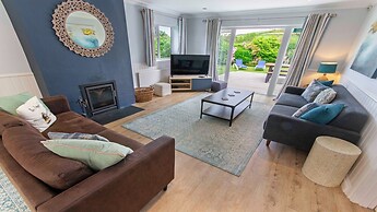 Ladywell Croyde 6 Bedrooms, Sleeps 12, Hot Tub