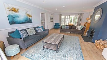 Ladywell Croyde 6 Bedrooms, Sleeps 12, Hot Tub