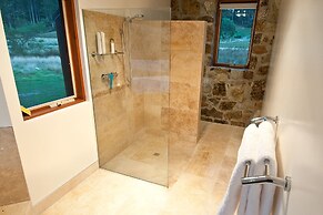 Adventure Bay Retreat