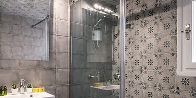 Nemeseos 82m² homm Apartment with Roof Garden and Pool