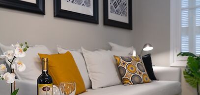 Nemeseos 82m² homm Apartment with Roof Garden and Pool