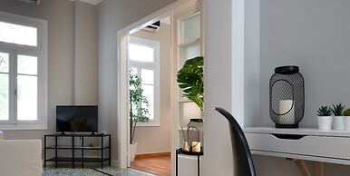 Nemeseos 82m² homm Apartment with Roof Garden and Pool