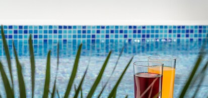 Nemeseos 80m² homm Apartment with Roof Garden and Pool