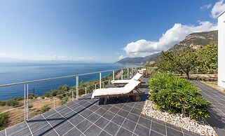 600m² homm Luxury Villa Sea Side Evia 16ppl