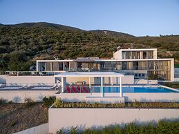 600m² homm Luxury Villa Sea Side Evia 16ppl