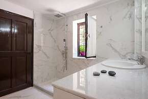 580m² Homm Luxurious Seaside Residence in Syvota, 14 ppl