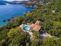 580m² Homm Luxurious Seaside Residence in Syvota, 14 ppl