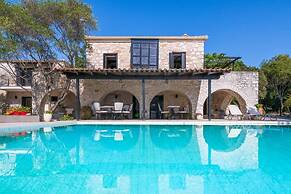 580m² Homm Luxurious Seaside Residence in Syvota, 14 ppl