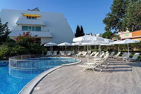 AluaSun Helios Beach – All Inclusive