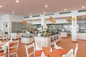 AluaSun Helios Beach – All Inclusive