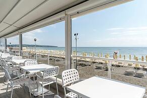 AluaSun Helios Beach – All Inclusive