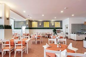 AluaSun Helios Beach – All Inclusive