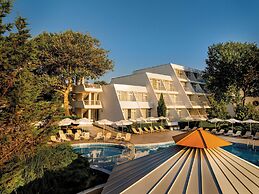 AluaSun Helios Beach – All Inclusive