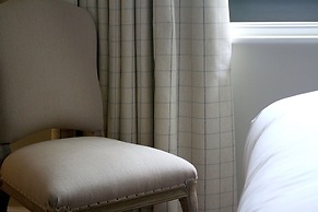 The Hayden Pub & Rooms