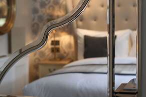 The Hayden Pub & Rooms