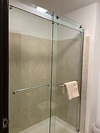 Eagle Peak Lodge & Cabins