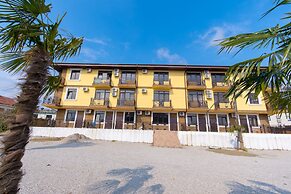 More Apartments na Khadyzhenskoy 65A - 2