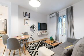 Alfalfa Center Apartment