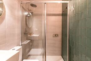 Alfalfa Center Apartment