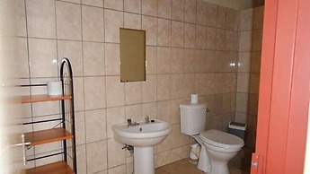 The Farmhouse B&B Beergarden CC